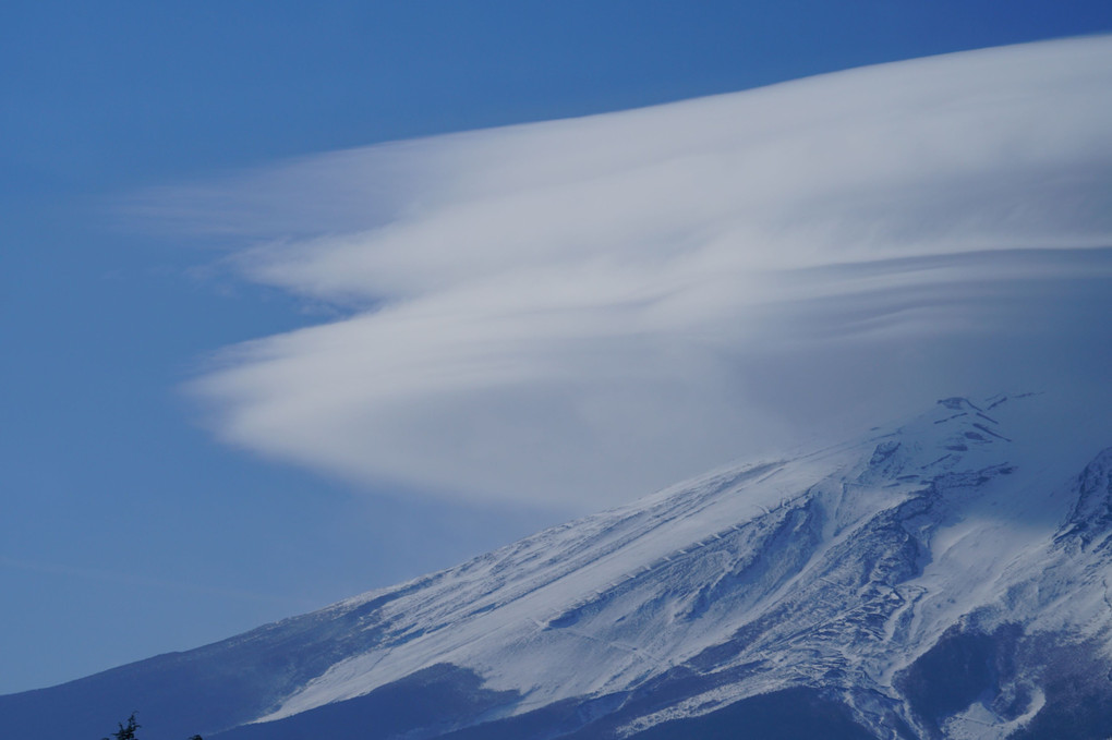 傘雲の富士山