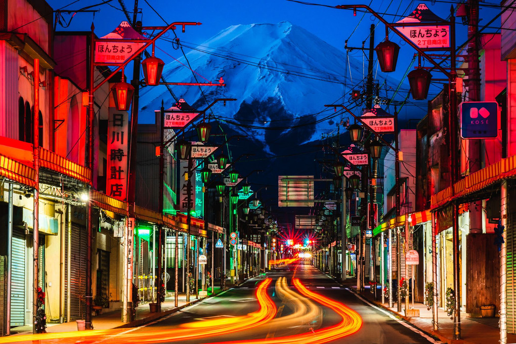 富士の見える街並み