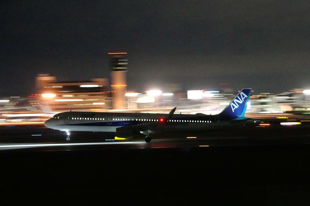 大阪国際空港24-012（兵庫）