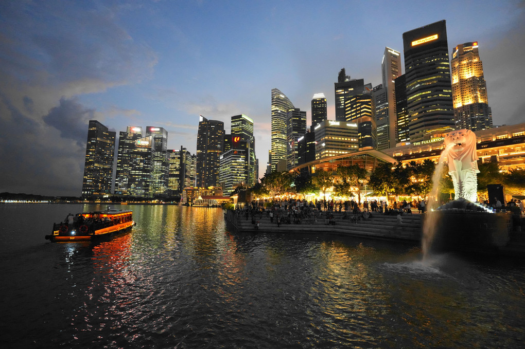 輝くシンガポール