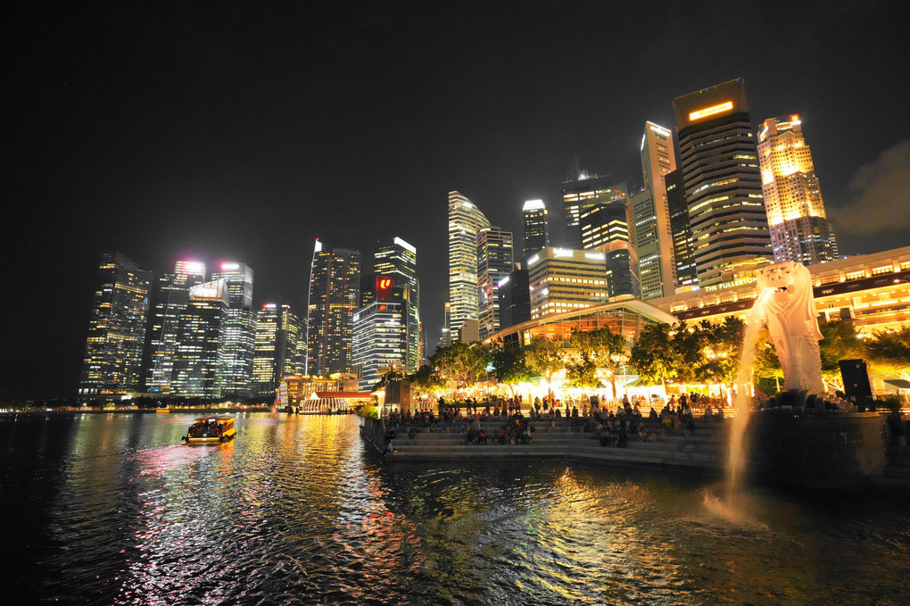 輝くシンガポール