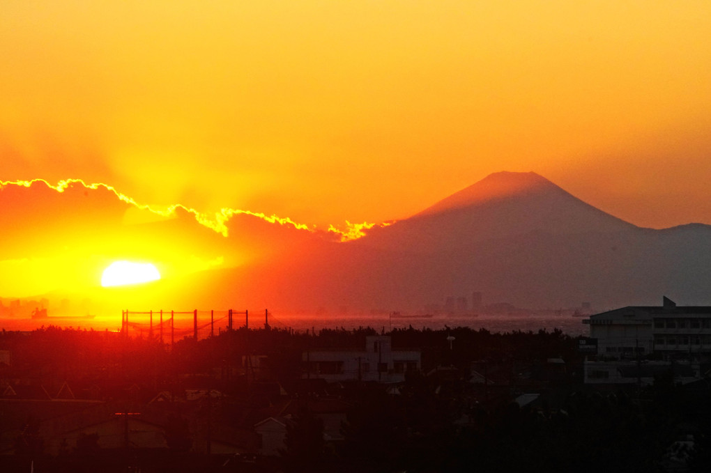 夕日に映える富士山
