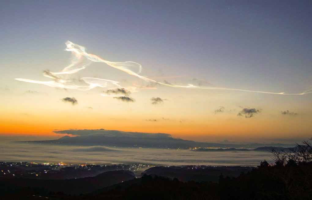 イプシロン3号機由来の夜光雲と雲海