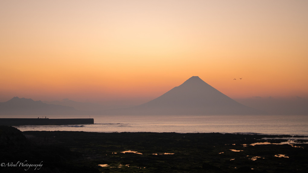 朝焼けの薩摩富士