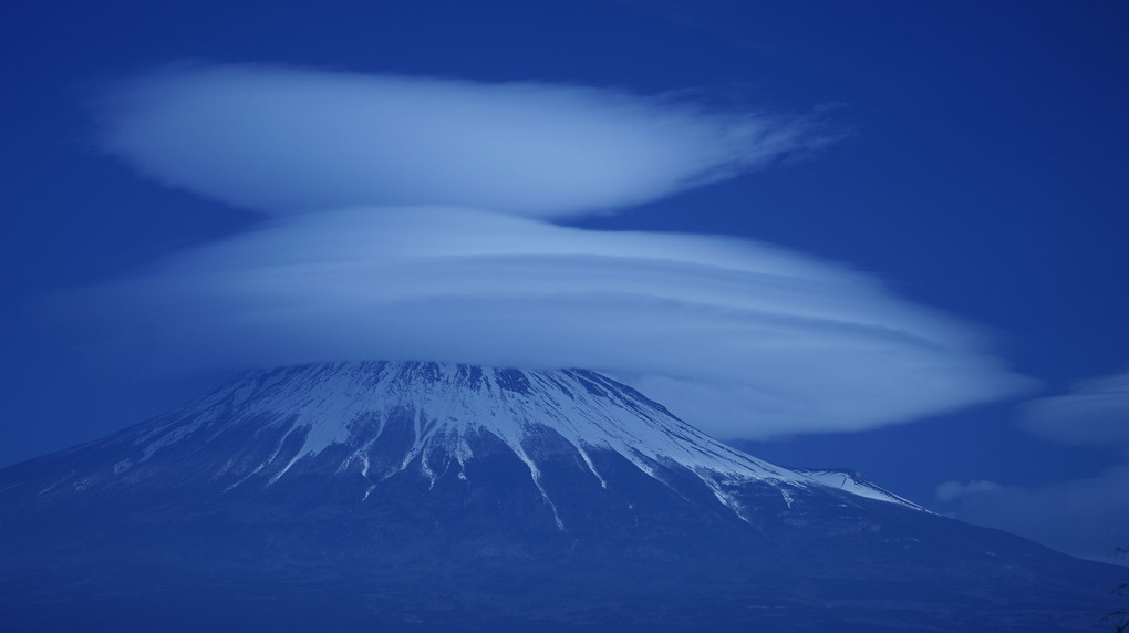 富士山　吊るし雲＆傘雲～（天候悪化の予兆！雲）