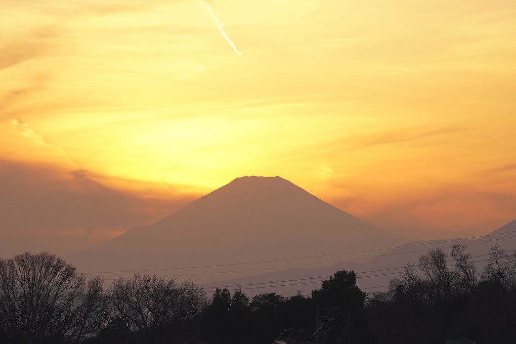 陽が沈んだ直後の富士山！