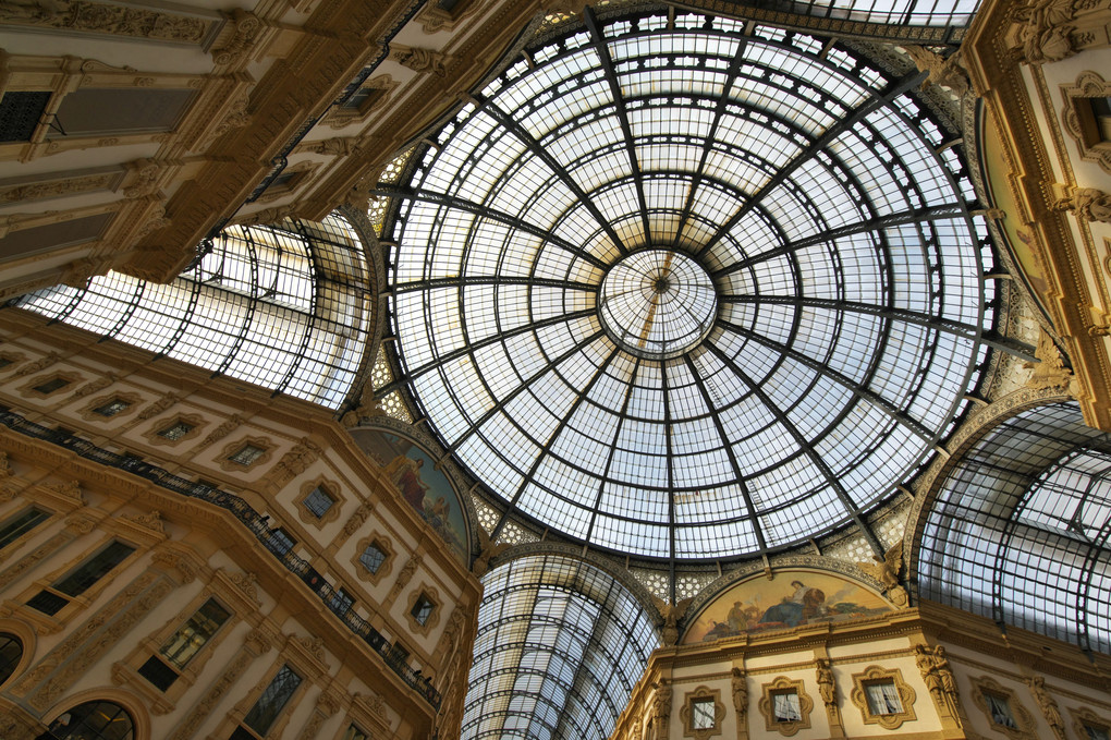 イタリア・ミラノ　ギャラリア天井