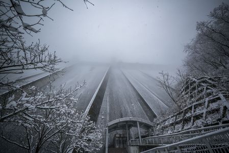 浦山ダム　雪の日