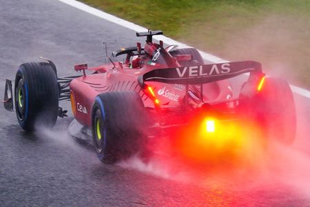 F1鈴鹿 2022 雨のフェラーリ