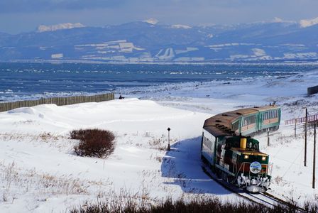 冬のオホーツク海を行く