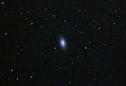かみのけ座 黒目銀河（M64）