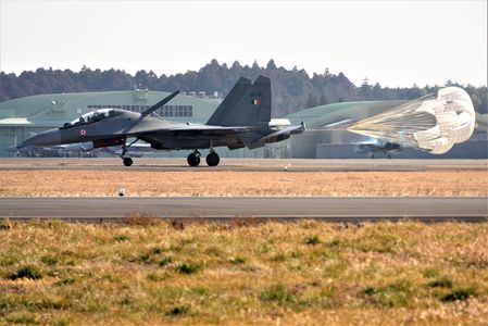 Su-30フランカー着陸