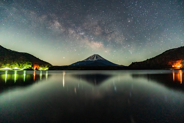 ２年ぶりの精進湖の天の川 Anyさん Acafe Aの写真投稿サイト ソニー