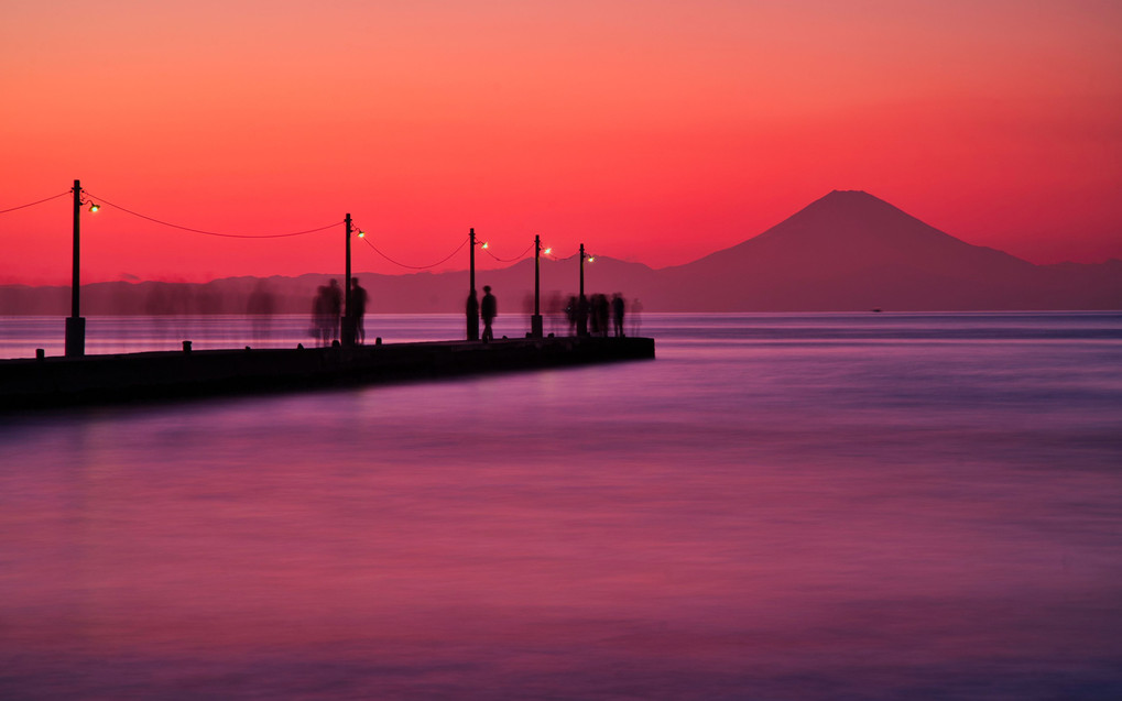 富士山・夕焼けを海に溶かして＠原岡桟橋（岡本桟橋）