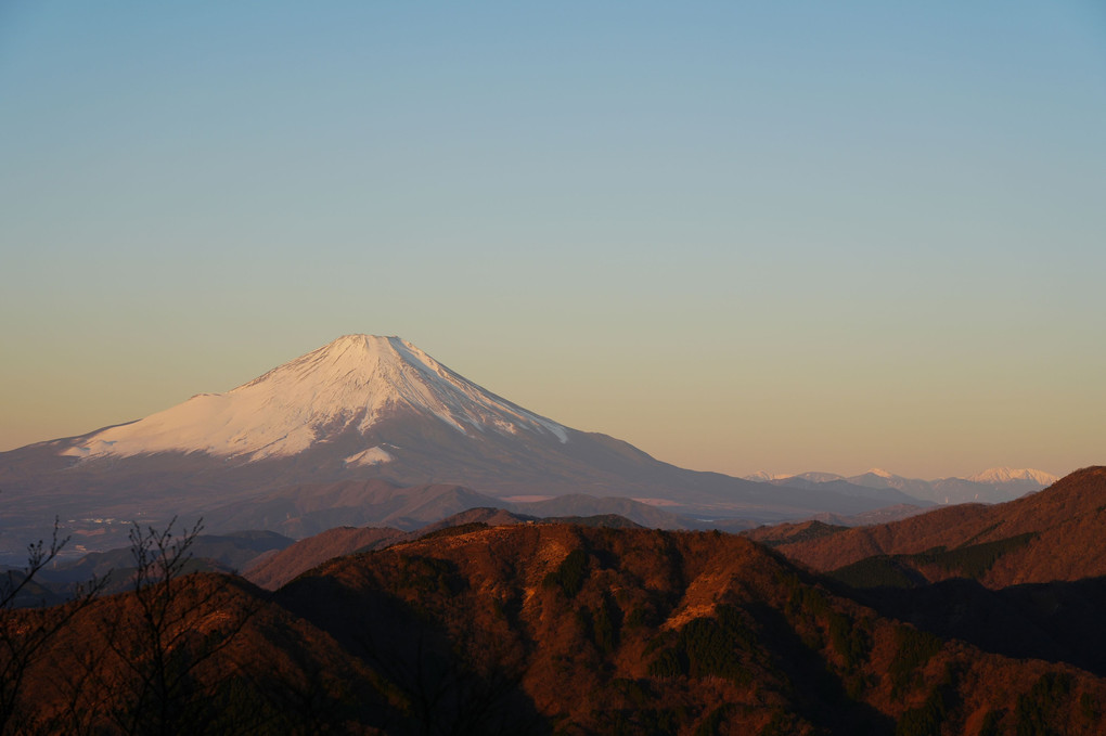 大山山頂からの初紅富士