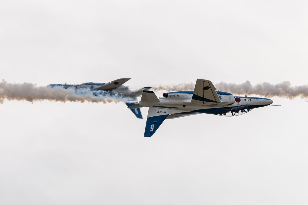 2023航空自衛隊岐阜基地航空祭からブルーインパルス 「タック・クロス」