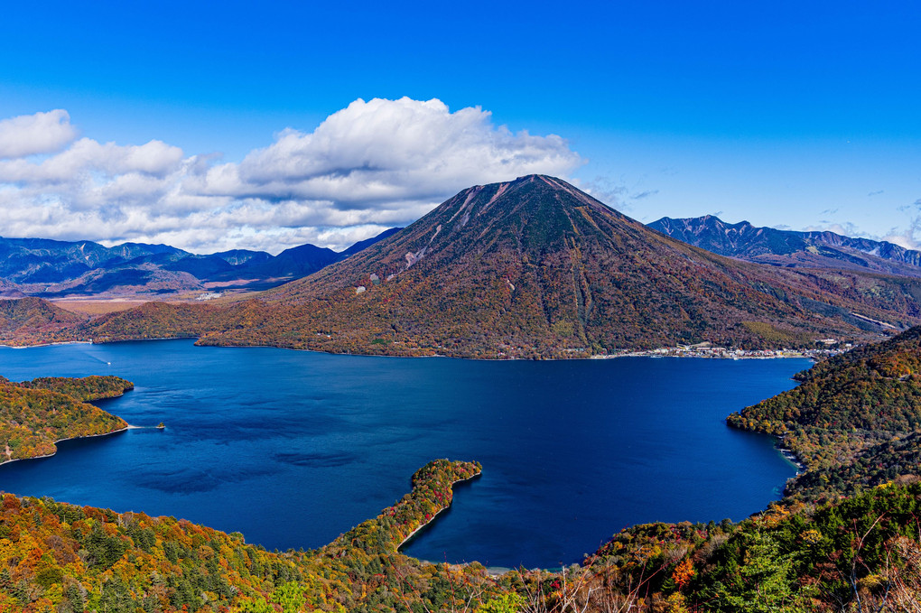半月山から中禅寺湖～男体山と八丁出島