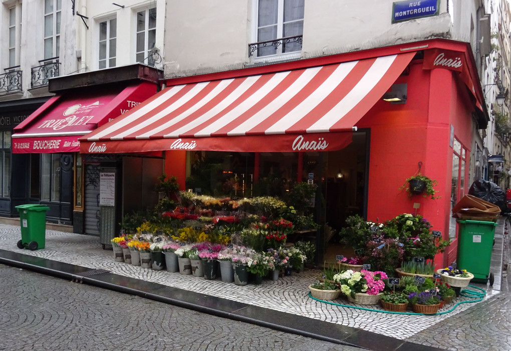お花のある暮らし　～パリの街角～