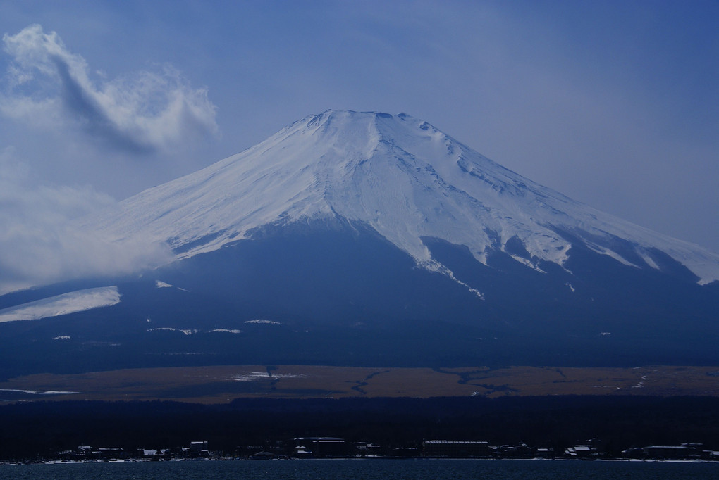 【 緊急事態宣言発令中 】2011年3月12日 『富士山』山中湖  