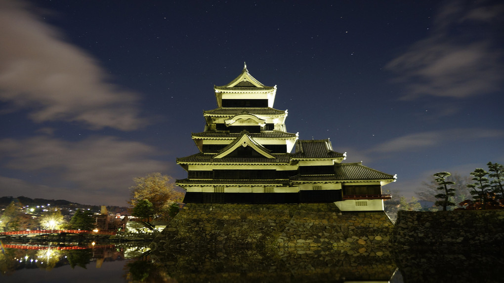 松本城の深夜景01