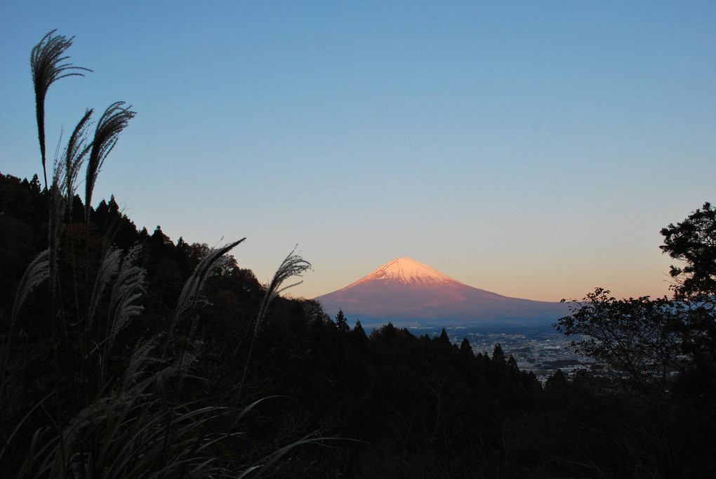 箱根からみた御殿場市内と富士山