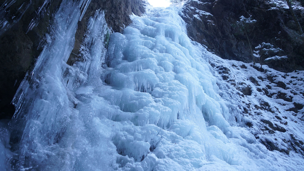 醤油樽の滝氷瀑2022