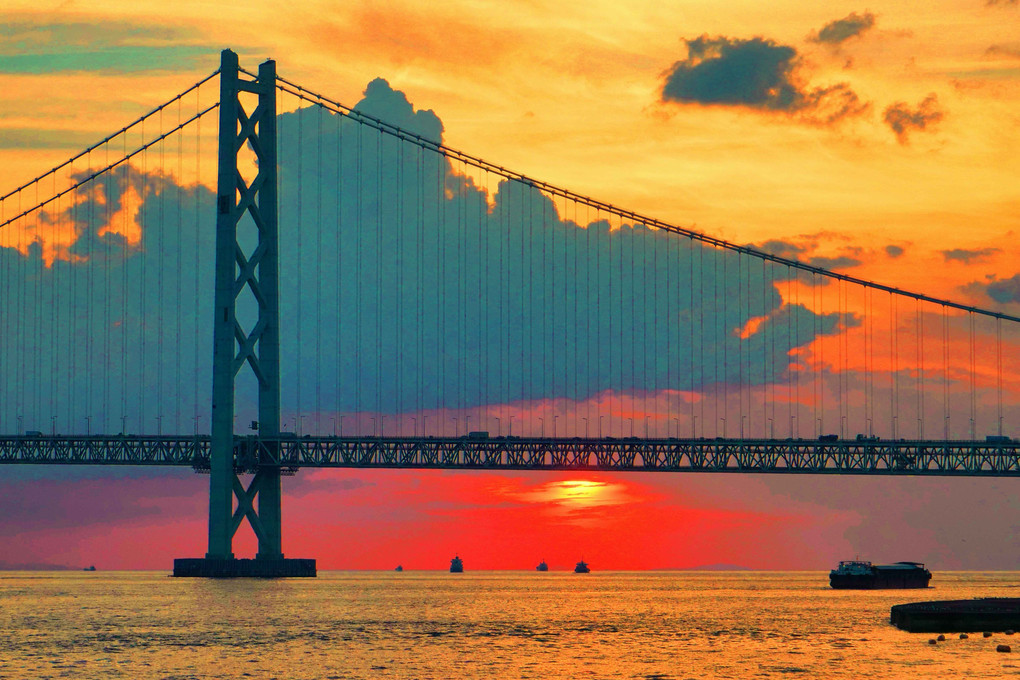 明石海峡大橋の日没