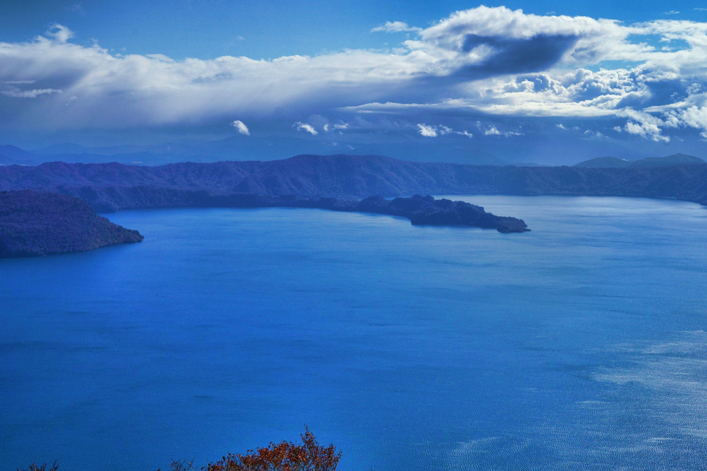 雄大な十和田湖を一望