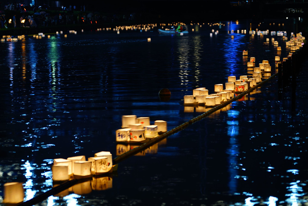 東京大空襲犠牲者追悼・旧中川灯篭流し2017