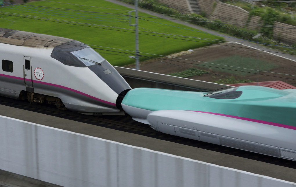 つなげよう日本。　E5系新幹線U5編成とつながる E3系新幹線R1編成