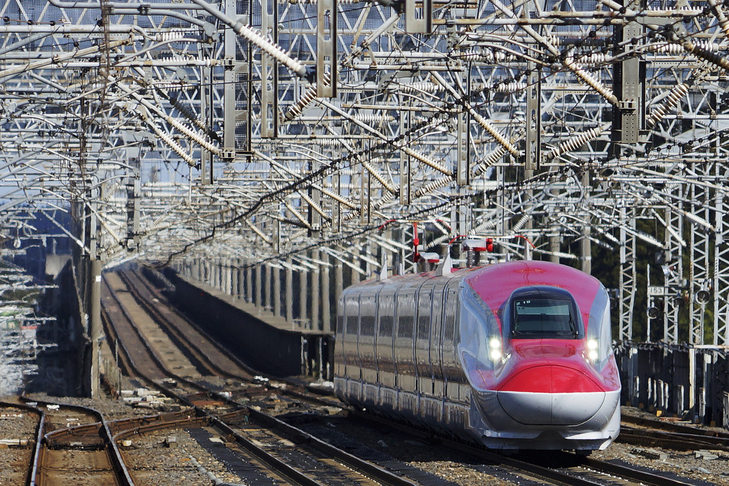 E6系新幹線 東北新幹線を東京方面に向かって走る