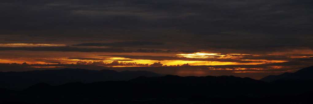 20130716　遠方の朝雲