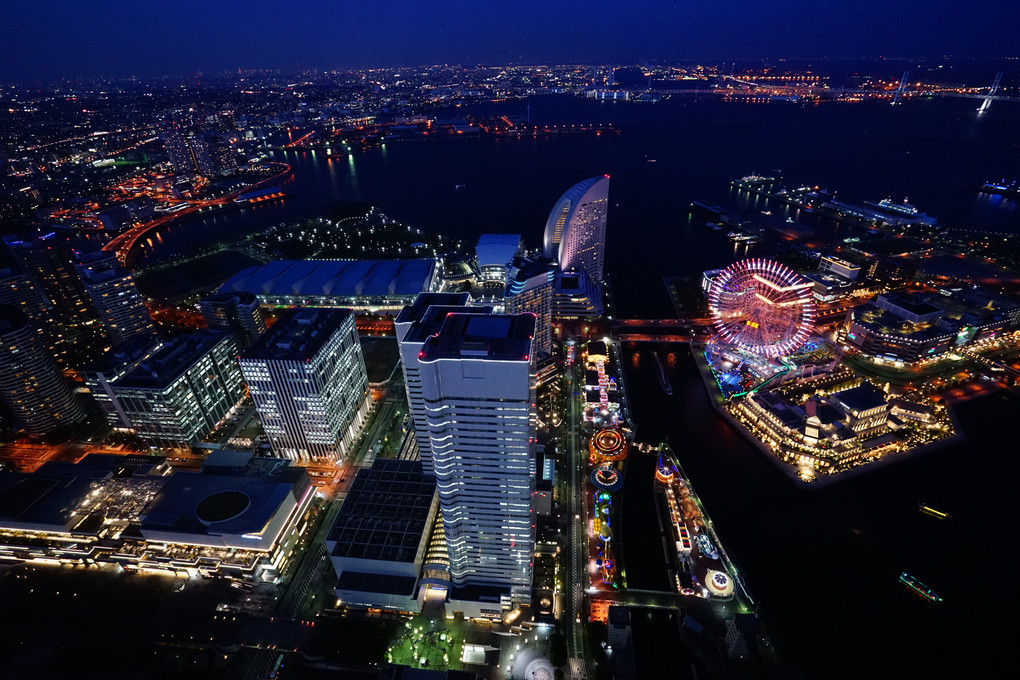 横浜の煌めく夜景を楽しむ＠ランドマークタワー69F