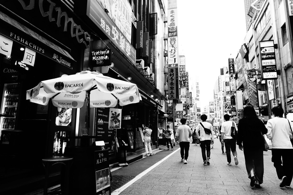 新宿スナップ（3）　歌舞伎町一番街