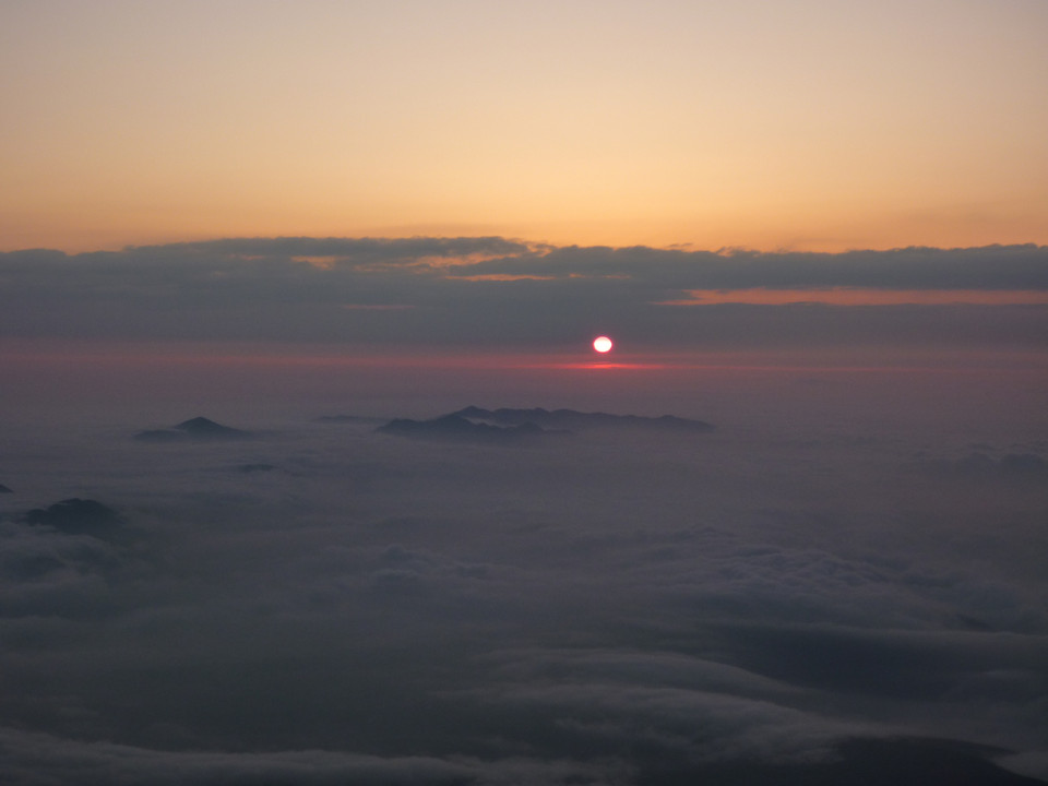 富士山からのご来光