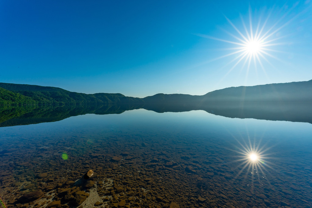 朝の倶多楽湖