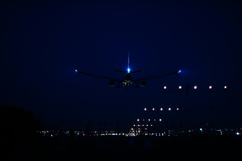 夜の飛行場　α7RⅡ×F1.4