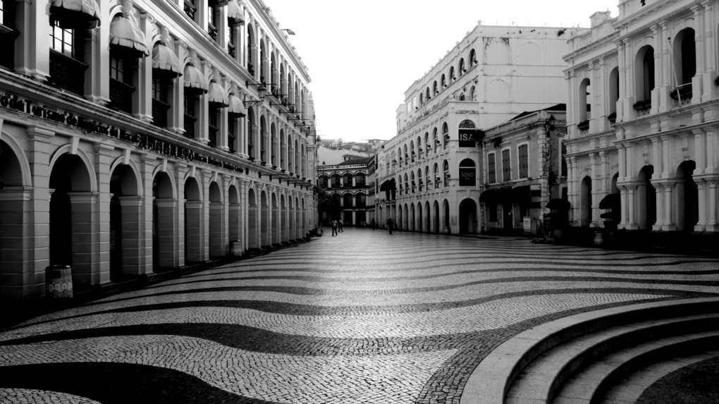 ポルトガル風の石畳とセナド広場（マカオ）
