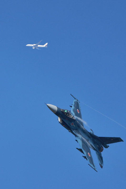 芦屋基地航空祭2023 F-2機動飛行　パンサーさんは凄かった！＼(^o^)／」