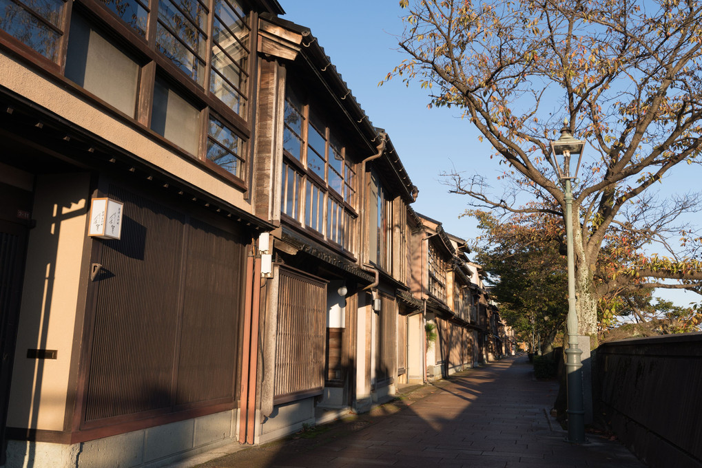 金沢の和の趣　茶屋街を歩く
