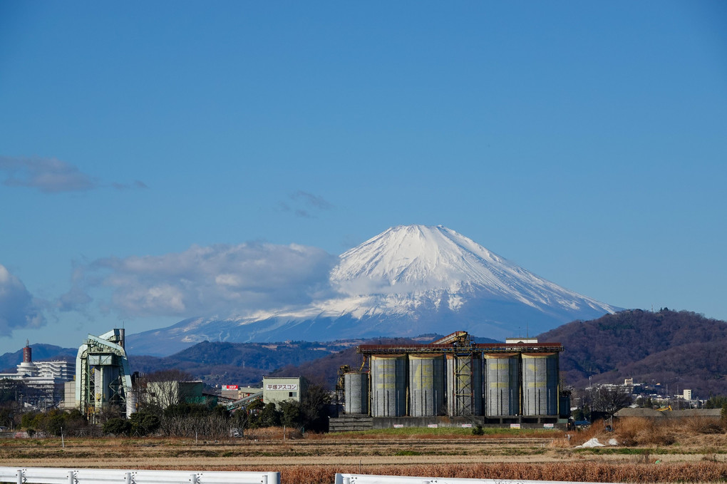 富士山🗻とセメント工場🏭