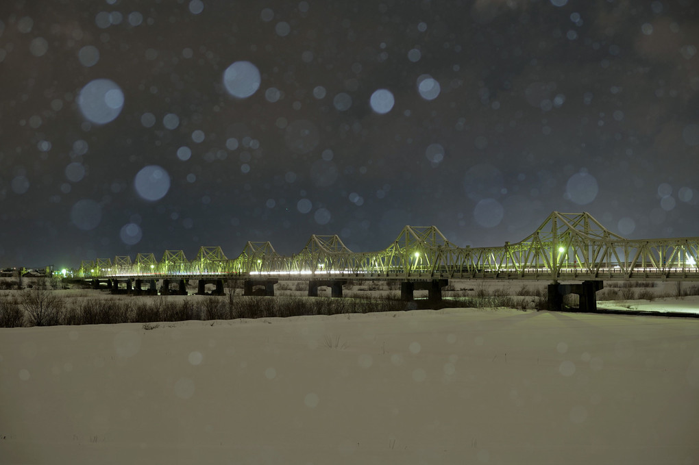 雪夜の長生橋