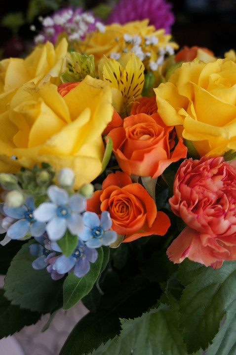 誕生日と退職祝いの花束