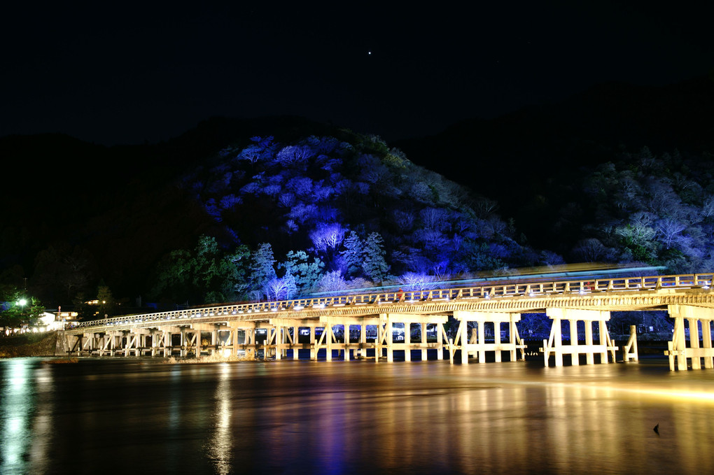 嵐山渡月橋の夜