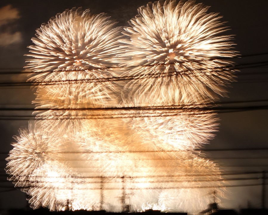 家から花火大会 Kuniemonさん Acafe Aの写真投稿サイト ソニー 家から花火大会 Kuniemonさん Acafe Aの写真投稿サイト ソニー