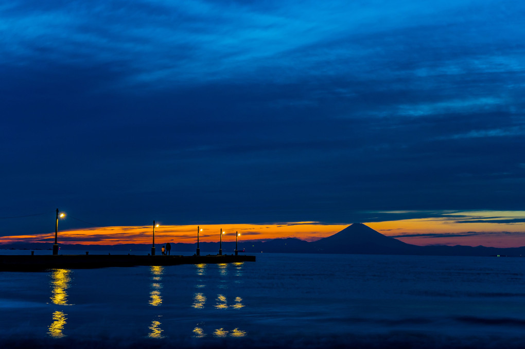 桟橋と富士山