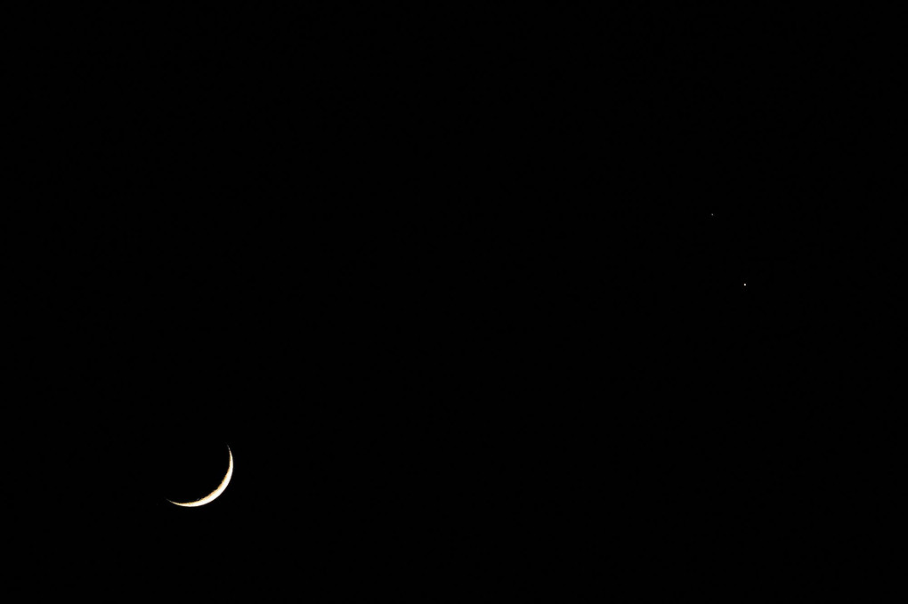 月が木星と土星に大接近！