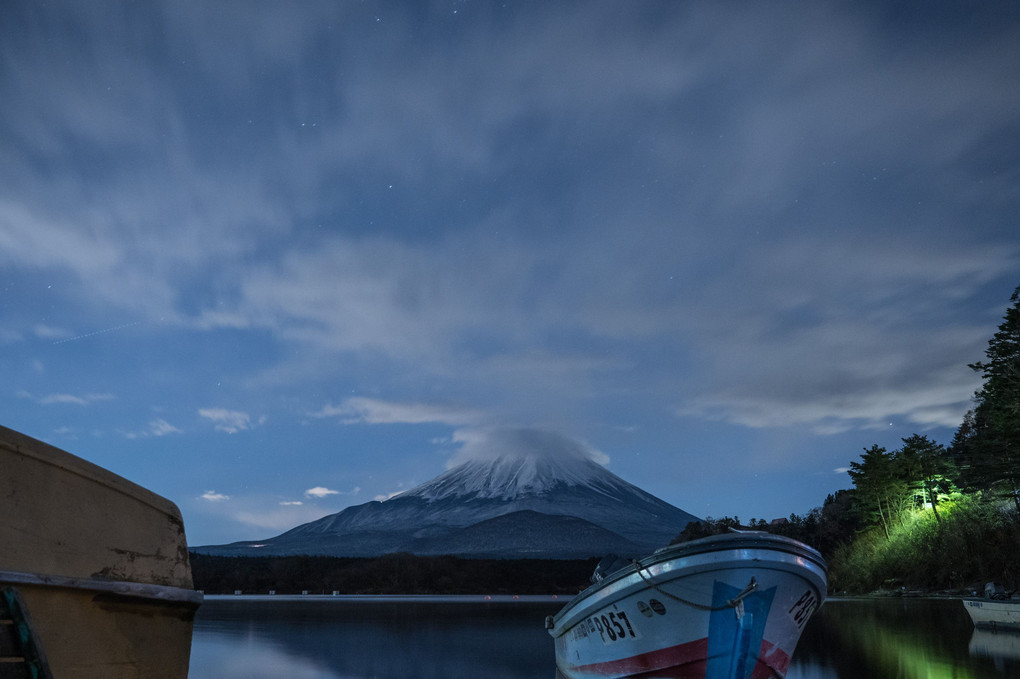 ボートと富士