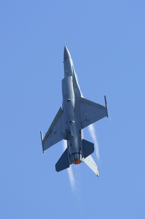 F16デモフライト