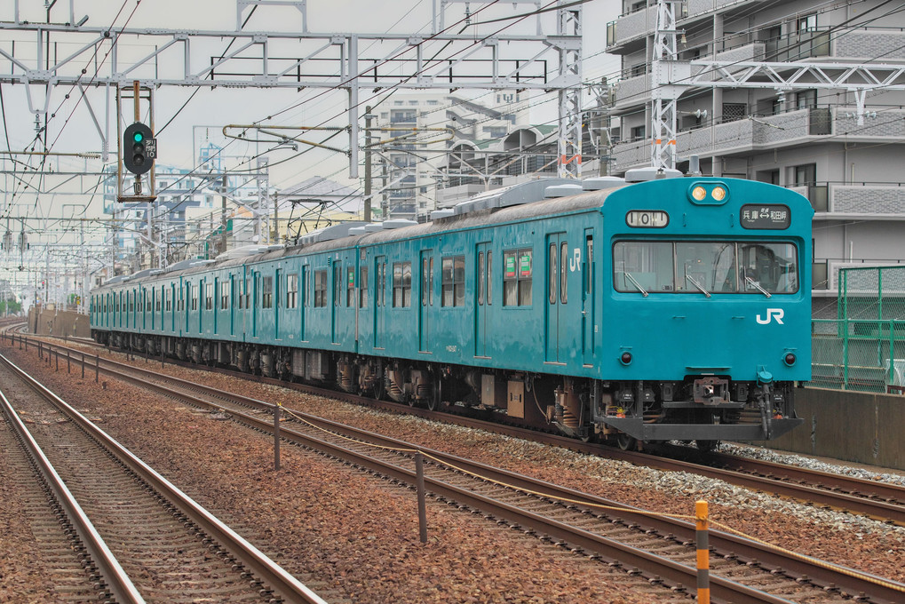 和田岬線　103系　R1編成　送り込み回送